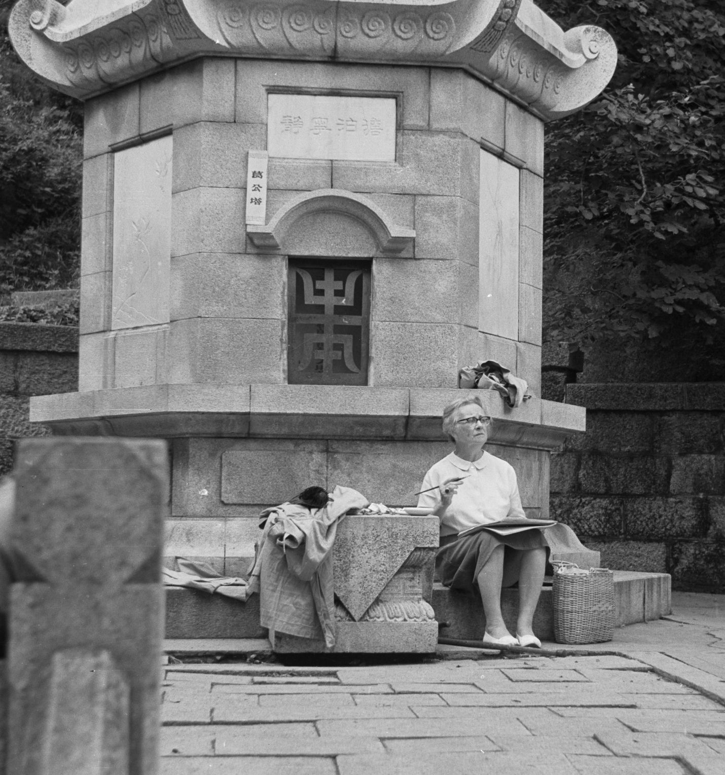11. Sketching in Shenyang, China, July 1964.